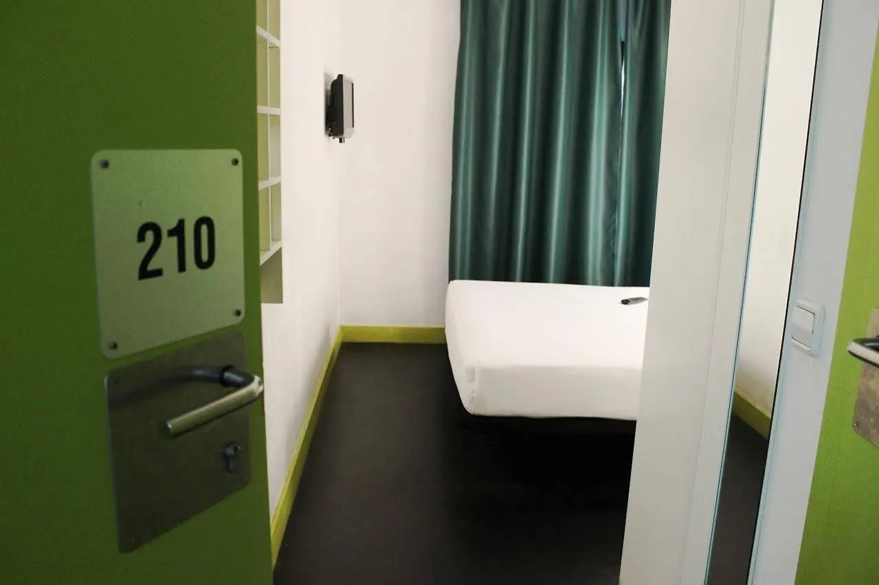 Hostal Gat Xino Barcelona Spain