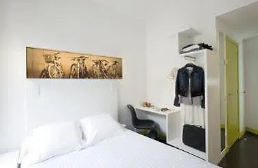 ** Hotel Hostal Gat Xino Barcelona Spain